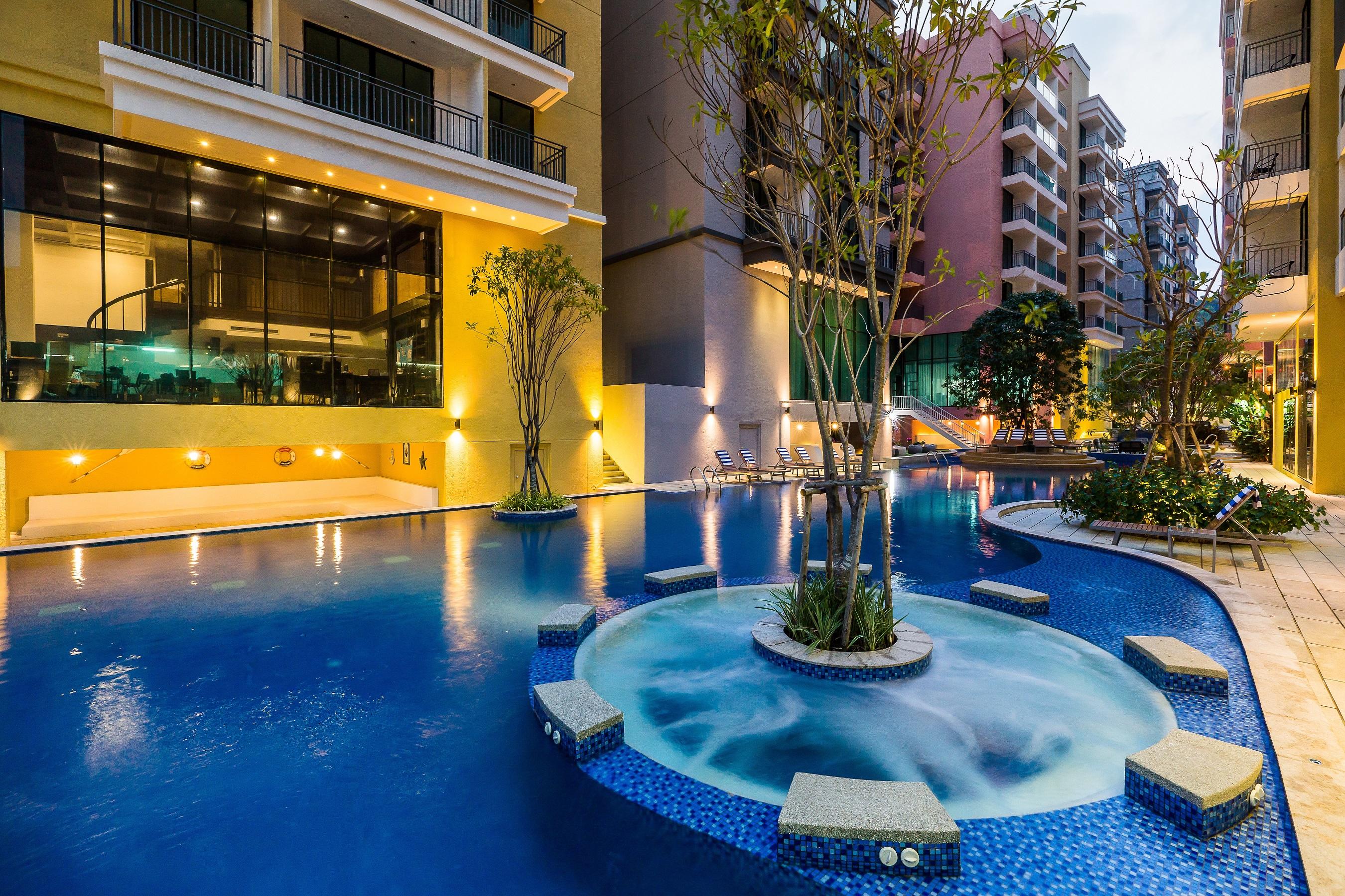 Citrus Grande Hotel Pattaya By Compass Hospitality Exterior photo